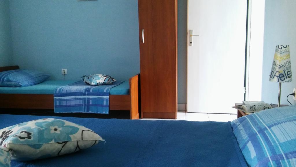 Apartmani Conar ドルヴェニク・ヴェリキ エクステリア 写真